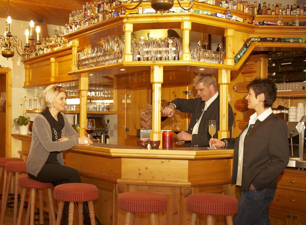 Hotel Hubertushof Flachau Extérieur photo