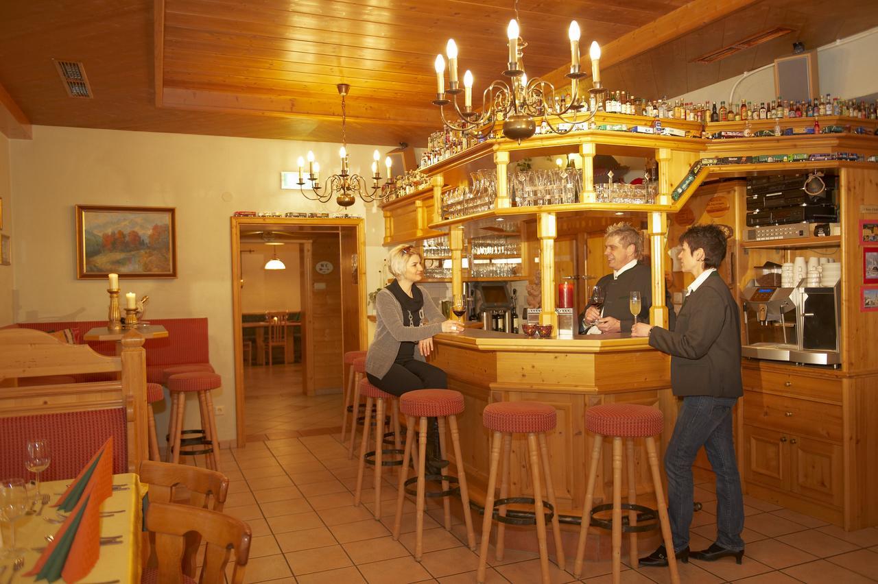 Hotel Hubertushof Flachau Extérieur photo