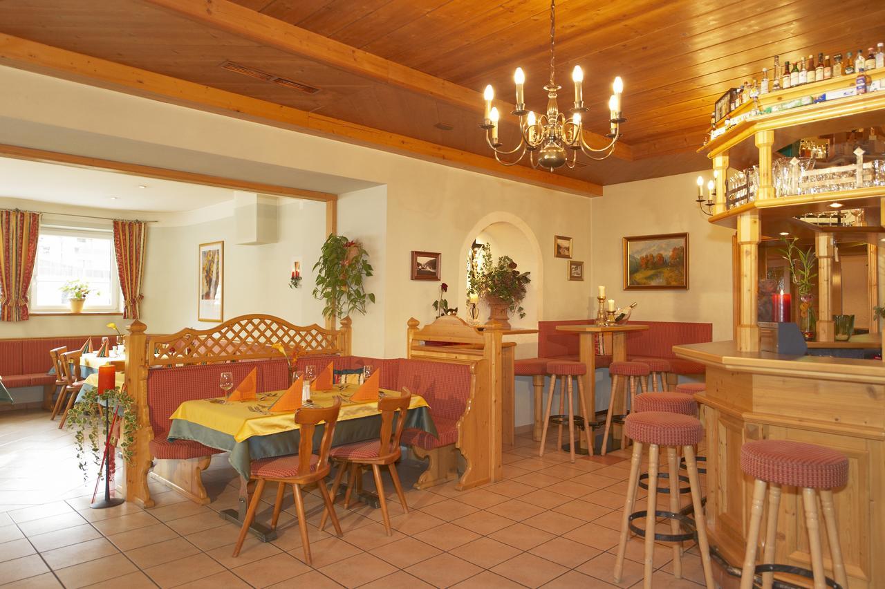Hotel Hubertushof Flachau Extérieur photo