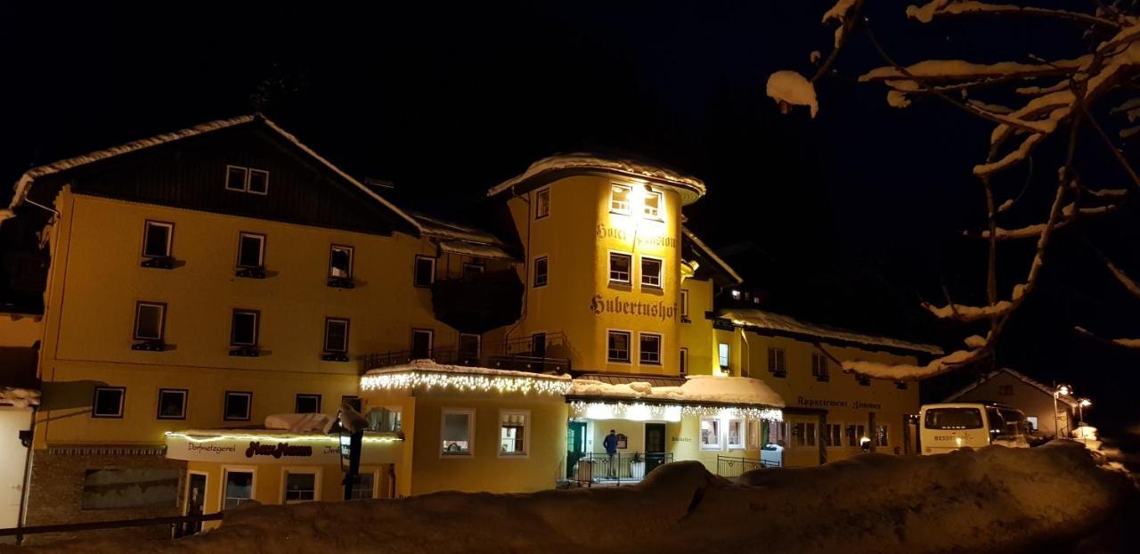 Hotel Hubertushof Flachau Extérieur photo